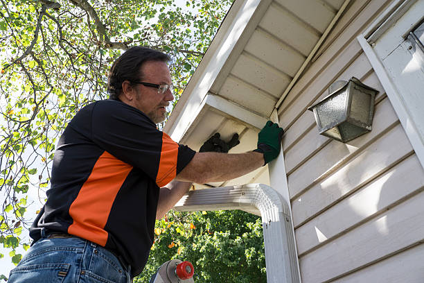 Best Construction Debris Removal  in Overland, MO